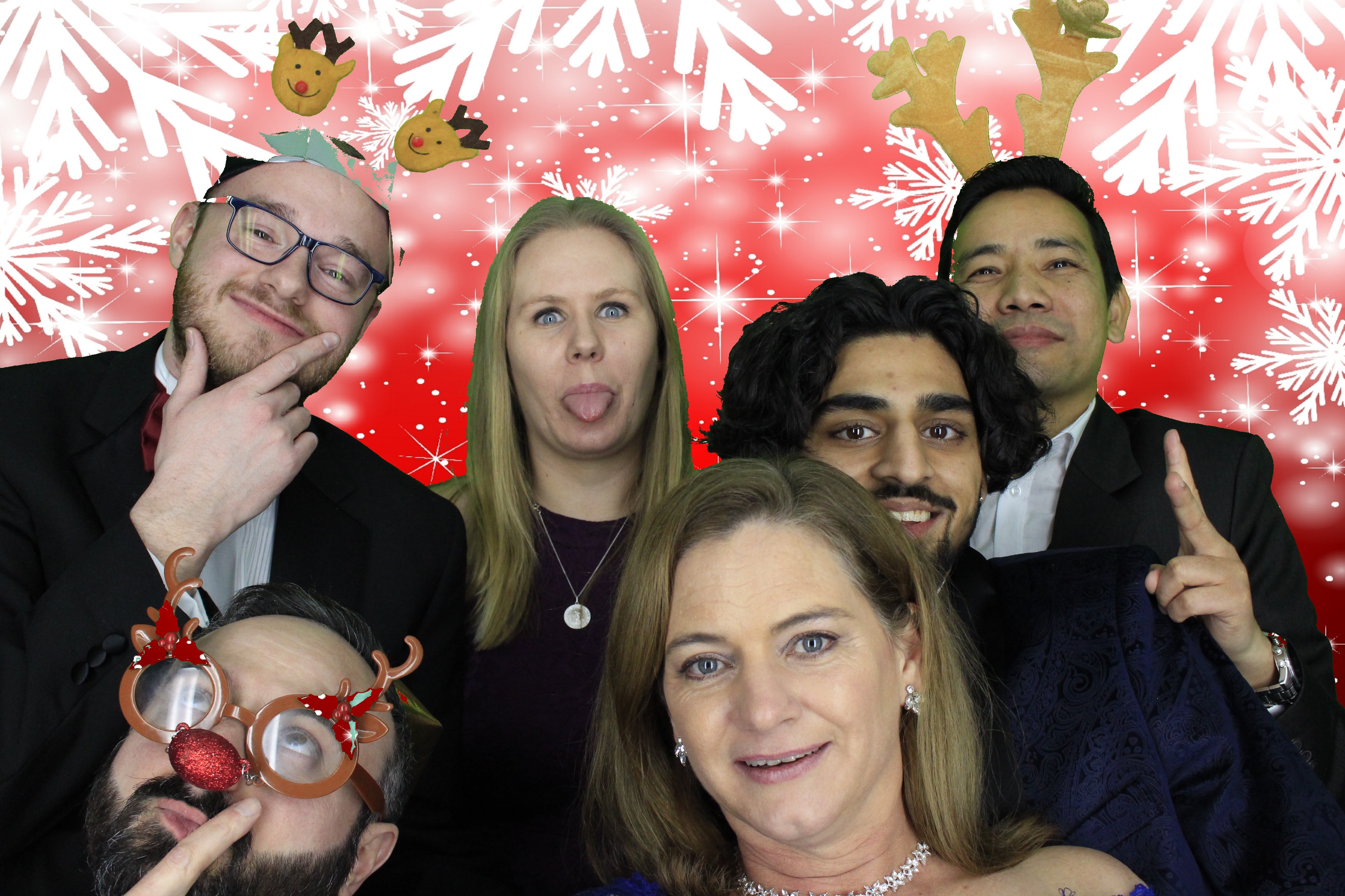 Acosta Europe Christmas Party 2018 | View more photos from the event at gallery.myphotoboothexperience.co.uk/u/MyPhotoBoothExperienceLtd/Acosta-Europe-Christmas-Party-2018